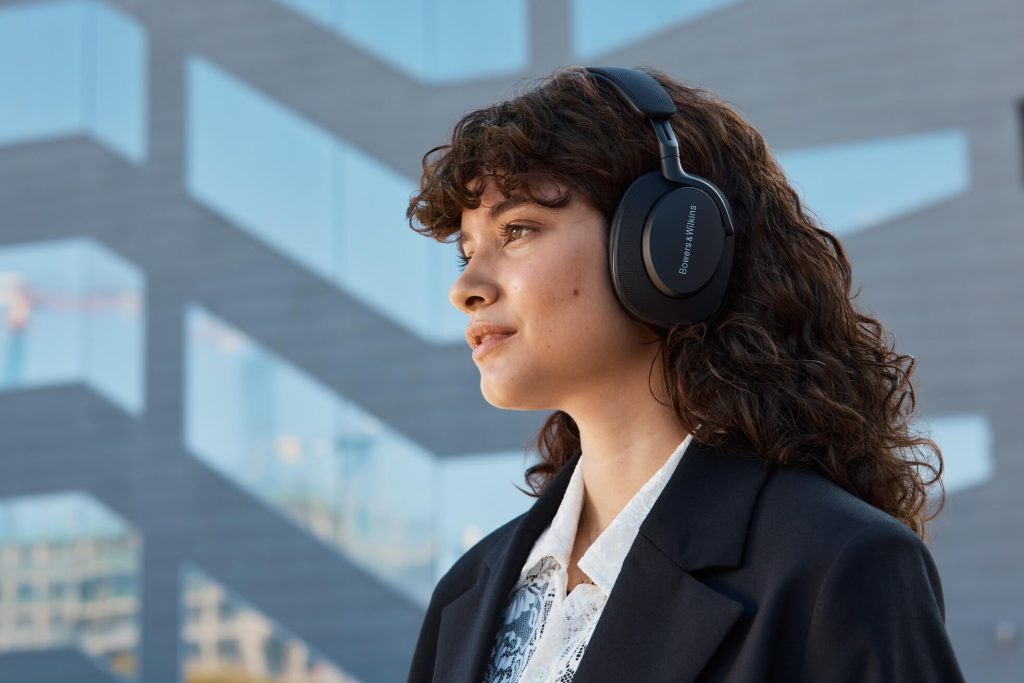 Bowers & Wilkins Ear Headphones | Premium Sound & Comfort